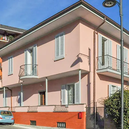 Mooi Met 3 Slaapkamers In Appartement Stresa